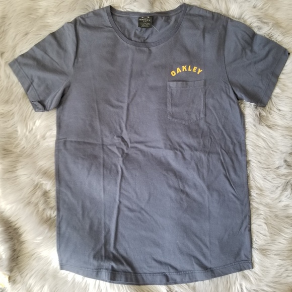 Oakley Pocket Tee NWOT Large - Picture 5 of 6